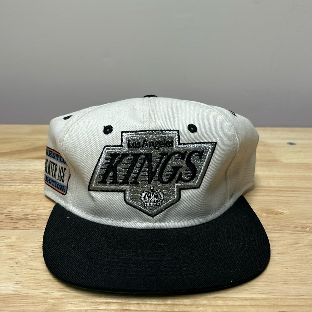 Fitted Throwback Los Angeles Kings Hat